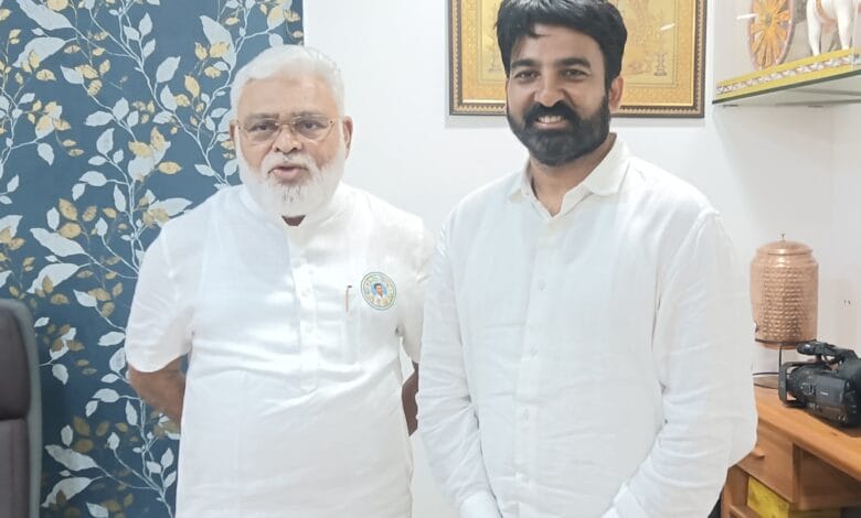 Guntur News: అంబటితో గజ్జల సుధీర్ భేటీ