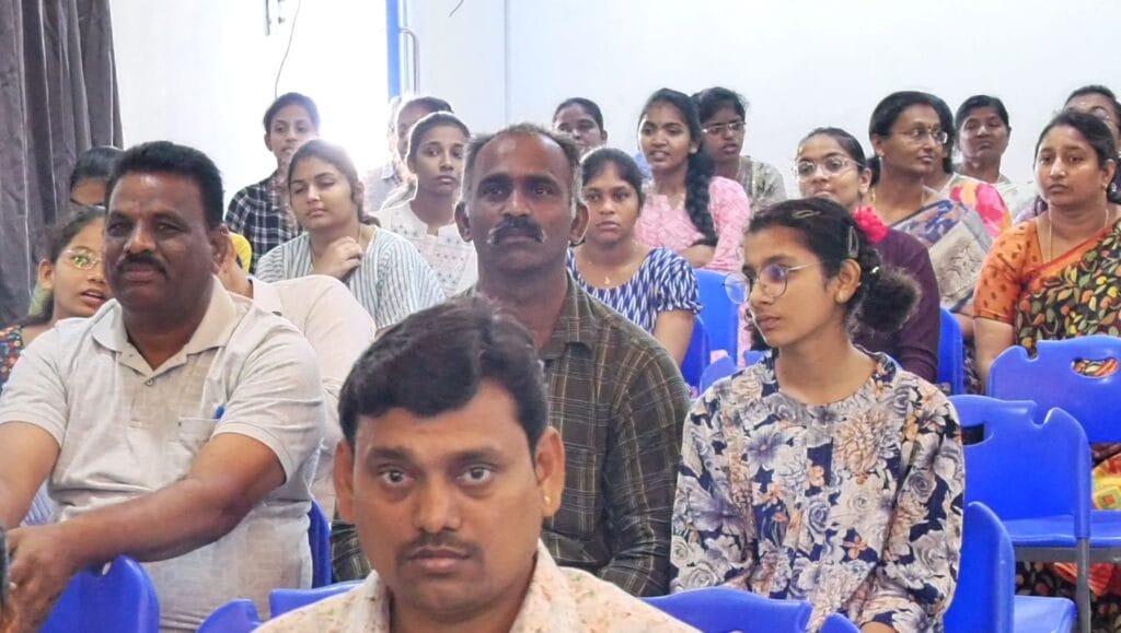 IDPS:ఇంటర్నేషనల్ ఢిల్లీ పబ్లిక్ స్కూల్ చెరుకుపల్లిలోఐఐటీ, నీట్ విద్యా బోధనపై అవగాహన సదస్సు