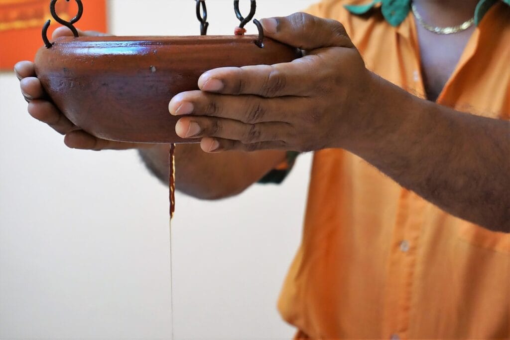 Current image: stirnöl, molding, ayurveda, relaxation, asia, wellness, health, feel good, recreation, balance, therapy, asian, zen, harmony, ayurveda, ayurveda, ayurveda, ayurveda, ayurveda