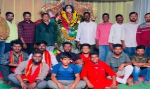 కామారెడ్డిలో భవాని దుర్గా సేవా సమితి ఆధ్వర్యంలో అన్నప్రసాద వితరణ