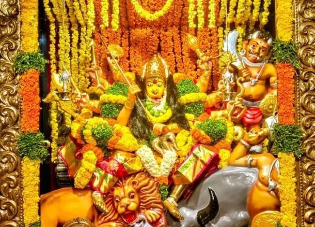 వైభవంగా సాగుతున్న దసరా నవరాత్రులు వైభవంగా సాగుతున్న దసరా నవరాత్రులు