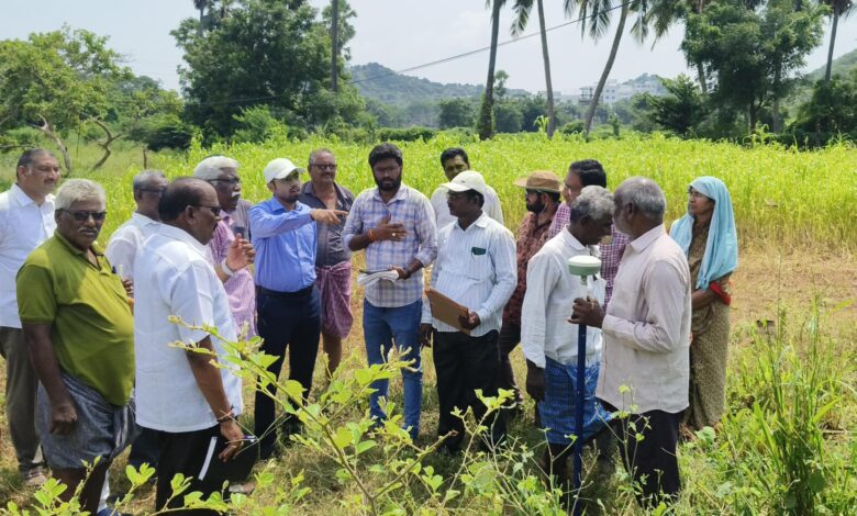 GUNTUR DISTRICT NEWS: భూముల రీ సర్వేను పరిశీలించిన జాయింట్ కలెక్టర్