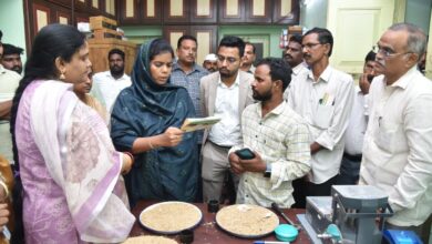 Guntur: ధాన్యం కొనుగోలు ప్రక్రియను పరిశీలించిన కలెక్టర్ Guntur: ధాన్యం కొనుగోలు ప్రక్రియను పరిశీలించిన కలెక్టర్