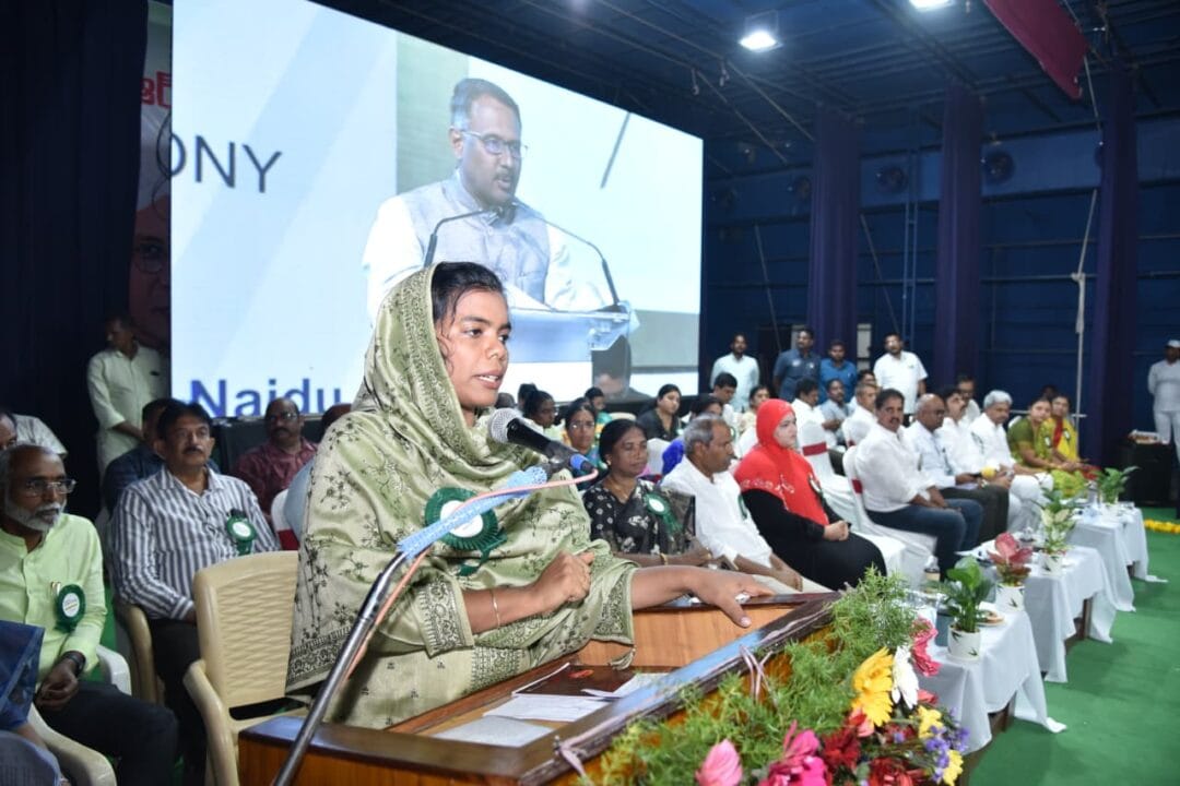 ఘనంగా స్వచ్ఛ ఆంధ్ర అవార్డుల బహుకరణ