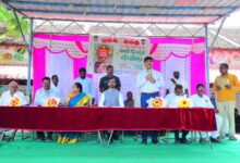 వస్తు సేవల పన్ను (జీఎస్టీ) తగ్గింపుతో ఉత్పత్తులు పెరిగి, ప్రజల జీవన ప్రమాణాలు మెరుగుపడతాయని బాపట్ల జిల్లా కలెక్టర్ డాక్టర్ వి. వినోద్ కుమార్ అన్నారు.