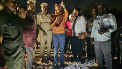 ఓడరేవు బీచ్ లో విషాదం: సముద్రం ఆగ్రహానికి ఐదుగురు యువకులు బలైపోయారు ఓడరేవు బీచ్ లో విషాదం: సముద్రం ఆగ్రహానికి ఐదుగురు యువకులు బలైపోయారు