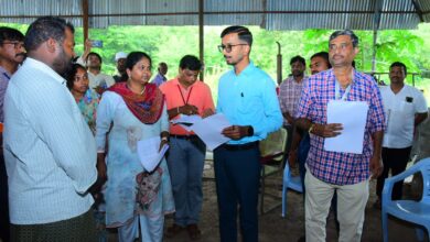 BapatlaNews:vari sekaranaku వరి సేకరణకు మిల్లులు, రైతు సేవా కేంద్రాలు సిద్ధం చేయాలంటూ కలెక్టర్ వినోద్ కుమార్ సూచన vari sekaranaku