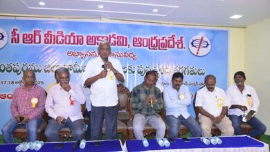 ప్రజా ప్రయోజనాల దృష్టితో జర్నలిజం ఉండాలి: ఆలపాటి సురేష్ కుమార్