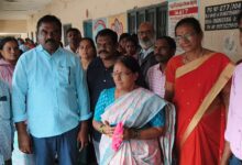 Thupaan prabhavamtho తుఫాన్ ప్రభావంతో ప్రజలను సురక్షిత ప్రాంతాలకుతరలించిన అధికారులు Thupaan prabhavamtho తుఫాన్ ప్రభావంతో ప్రజలను సురక్షిత ప్రాంతాలకుతరలించిన అధికారులు