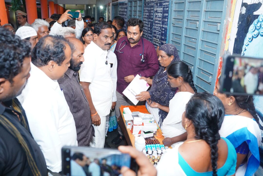 మొంథా తుఫాన్ ప్రభావం – పెదనందిపాడు, ప్రత్తిపాడు మండలాల్లో ఎమ్మెల్యే డా. బూర్ల రామాంజనేయులు పర్యటన