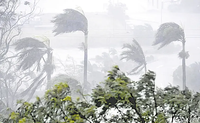 Severe Weather Alert: AP-Telangana on High Alert for Cyclone Threat||వాయుగుండం ముప్పు: ఏపీ-తెలంగాణలకు రెడ్ అలర్ట్, కుండపోత వర్షాలపై హై అలర్ట్.AP Telangana Cyclone Alert