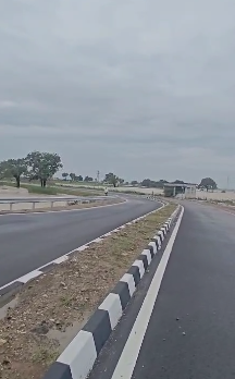 Varadha parisithi pai వరద పరిస్థితిపై ఎమ్మెల్యే ఏలూరి సమీక్ష