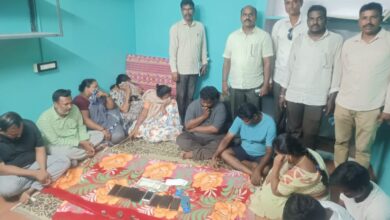 GUNTUR DISTRICT NEWS: పేకాట స్థావరంపై పోలీసుల దాడులు