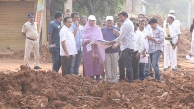 GUNTUR DISTRICT NEWS: వాహనదారులకు ఇబ్బంది లేకుండా ఆర్ఓబి నిర్మాణ పనులు నిర్వహించాలి GUNTUR DISTRICT NEWS: వాహనదారులకు ఇబ్బంది లేకుండా ఆర్ఓబి నిర్మాణ పనులు నిర్వహించాలి