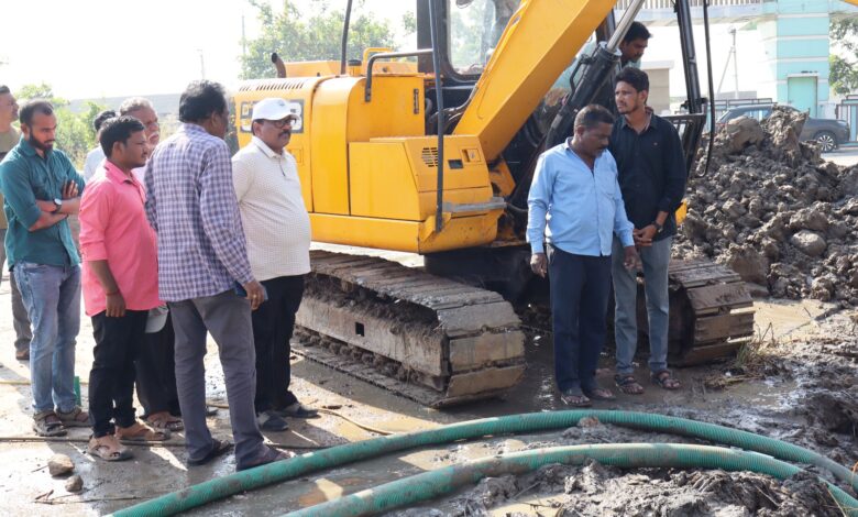 GUNTUR CITY NEWS: చురుగ్గా సాగుతున్న తాగునీటి పైప్ లైన్లు మరమ్మతులు
