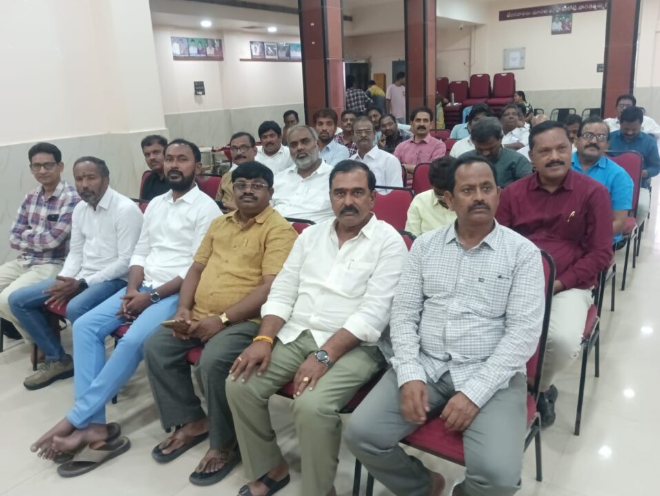 IJU Plenary in February: APUWJ decides to hold in Vijayawada : IJU ఫిబ్రవరిలో ఐజేయూ ప్లీనరీ:విజయవాడలో నిర్వహించాలని ఏపీయూడబ్ల్యూజే నిర్ణయం