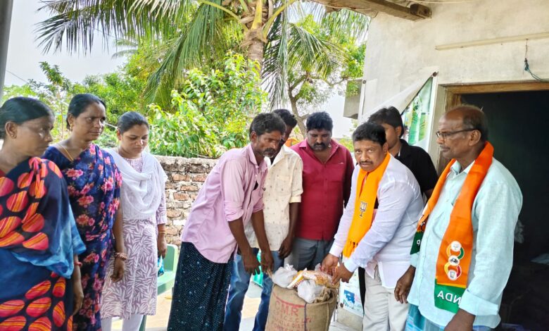 Bapatla Local news:తుఫాను బాధితులకి మోదీ గారు అందించిన సాయం Bapatla Local news:తుఫాను బాధితులకి మోదీ గారు అందించిన సాయం