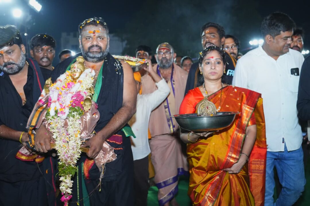 WhatsApp Image 2025-11-05 at 9.35.46 PM (1) Sri ayyappa swamy maha:శ్రీ అయ్యప్ప స్వామి మహా పడిపూజా మహోత్సవం-గుంటూరులో