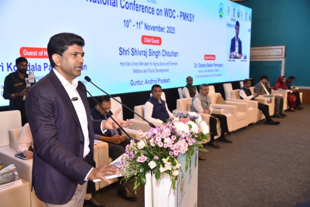 Varshapu neetini odisi:వర్షపు నీటిని ఒడిసి పడదాం… జీవనాధారం పెంచుదాం-డా.పెమ్మసాని చంద్రశేఖర్