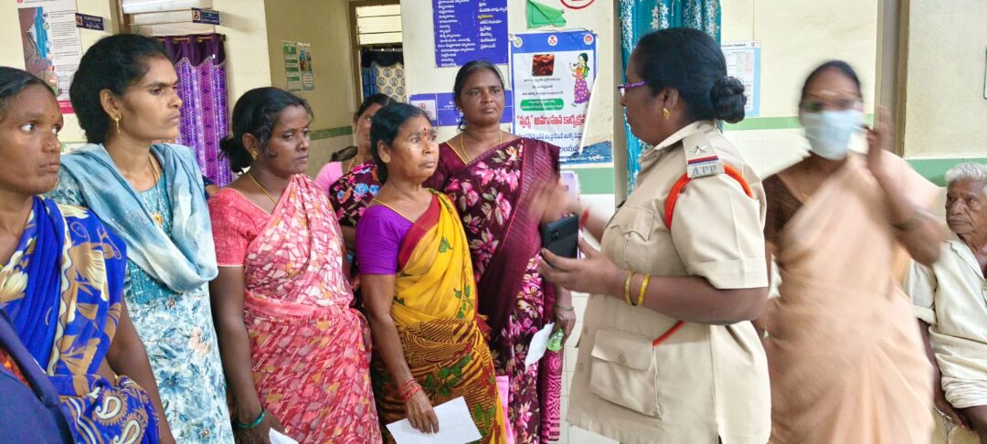 Mahilala bhadratha ku: మహిళల భద్రతకు శక్తి – అవగాహన సదస్సులు నిర్వహిస్తున్న ఎన్.టి.ఆర్. జిల్లా పోలీసులు