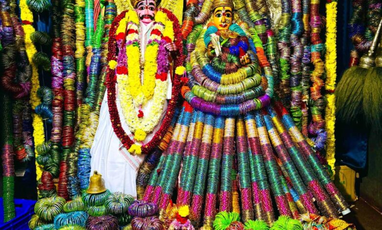 Divine Splendor: Penuganchiprolu Tirupatamma Bangles Adornment Attracts 1 Lakh Devotees||దివ్య వైభవం: పెనుగంచిప్రోలు తిరుపతమ్మ గాజులు అలంకరణ లక్ష మంది భక్తులను ఆకర్షించింది