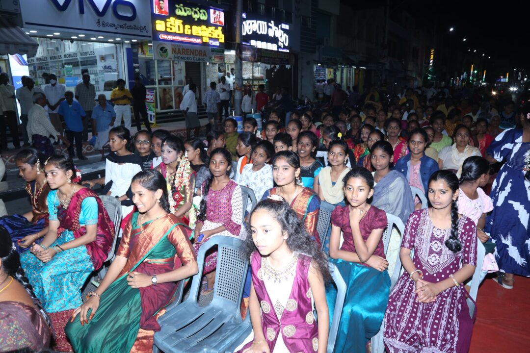 Happy Sunday Bapatla || ప్రతి ఆదివారం అద్భుతమైన సంతోషం: హ్యాపీ సండే బాపట్ల Happy Sunday Bapatla || ప్రతి ఆదివారం అద్భుతమైన సంతోషం: హ్యాపీ సండే బాపట్ల