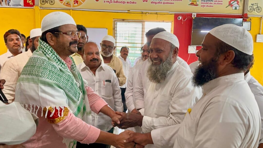 Gudivada Local News :మైనార్టీ సోదరుల ప్రయోజనాలకు ప్రాధాన్యత-ఎమ్మెల్యే వెనిగండ్ల రాము