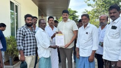 Bapatla Local News :టిడిపి ప్రమాద బీమా చెక్కును కుటుంబ సభ్యులకు అందజేసినా-ఎమ్మెల్యే శ్రీ వేగేశన నరేంద్ర వర్మ రాజు Bapatla Local News