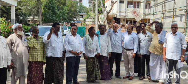 Guntur Local news:నల్లమడ వాగుపైగ్రీవెన్స్ నందుకలెక్టర్ కు వినతి పత్రం అందజేసినరైతులు