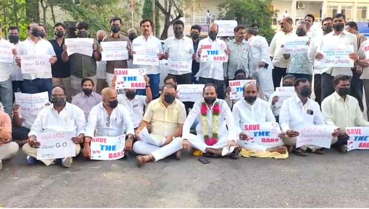 hyd bar1 Hyderabad Local News: బార్ అండ్ రెస్టారెంట్స్ పై ఎక్సైజ్ శాఖభారం వేస్తున్నారు- తెలంగాణ బార్ అండ్ రెస్టారెంట్స్ ఓనర్స్అసోసియేషన్