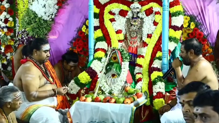 Srikalahasti Local News:కార్తీక దీపాలతో ప్రకాశించిన శ్రీకాళహస్తి పట్టణం… స్వర్ణముఖి నది తీరం