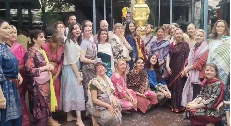 Srikalahasti Local News:కార్తీక దీపాలతో ప్రకాశించిన శ్రీకాళహస్తి పట్టణం… స్వర్ణముఖి నది తీరం