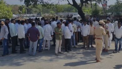 హైదరాబాద్ - Hyderabad :మాజీ మంత్రి చామకూర మల్లారెడ్డి భూవివాదం మరోసారి హాట్టాపిక్ హైదరాబాద్ - Hyderabad :మాజీ మంత్రి చామకూర మల్లారెడ్డి భూవివాదం మరోసారి హాట్టాపిక్