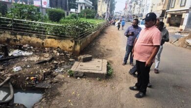 GUNTUR CITY NEWS: డ్రైన్ నిర్మాణం అనంతరమే రోడ్ల నిర్మాణం చేపట్టాలి