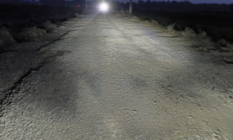 NTR Vijayawada Local News :పెనుగంచిప్రోలు మండలంలో రోడ్ల దయనీయ పరిస్థితిపై ప్రజల ఆవేదనసంవత్సర కాలంగా మారని దుస్థితి-కాస్త పట్టించుకోండి సారో అంటూ అధికారులకు మొర NTR Vijayawada Local News