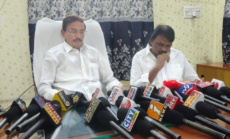 Chilakaluripet local news :టిడ్కో గృహాల లో త్వరలోనే బడి, గుడి, ఆసుపత్రి ఏర్పాటు:మున్సిపల్ చైర్మన్ టిడ్కో గృహాల లో త్వరలోనే బడి, గుడి, ఆసుపత్రి ఏర్పాటు:మున్సిపల్