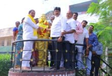 Chirala Local News :అమరజీవి పొట్టి శ్రీరాములు వర్ధంతి సందర్భంగా ఘన నివాళులు అర్పించిన-ఎమ్మెల్యే కొండయ్య Chirala Local News