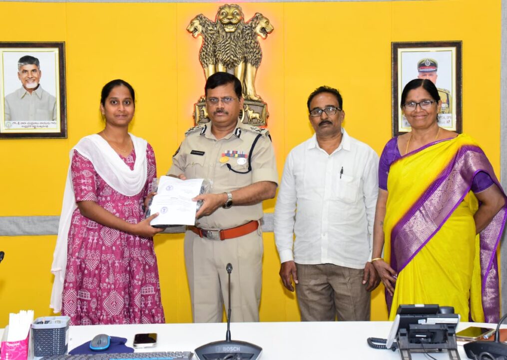 NTRఎన్‌టీఆర్ జిల్లాకు ఎంపికైన కొత్త పోలీసు కానిస్టేబుళ్లకు శిక్షణపై దిశా నిర్దేశం-పోలీసు కమిషనర్ ఎస్.వి. రాజశేఖర బాబు