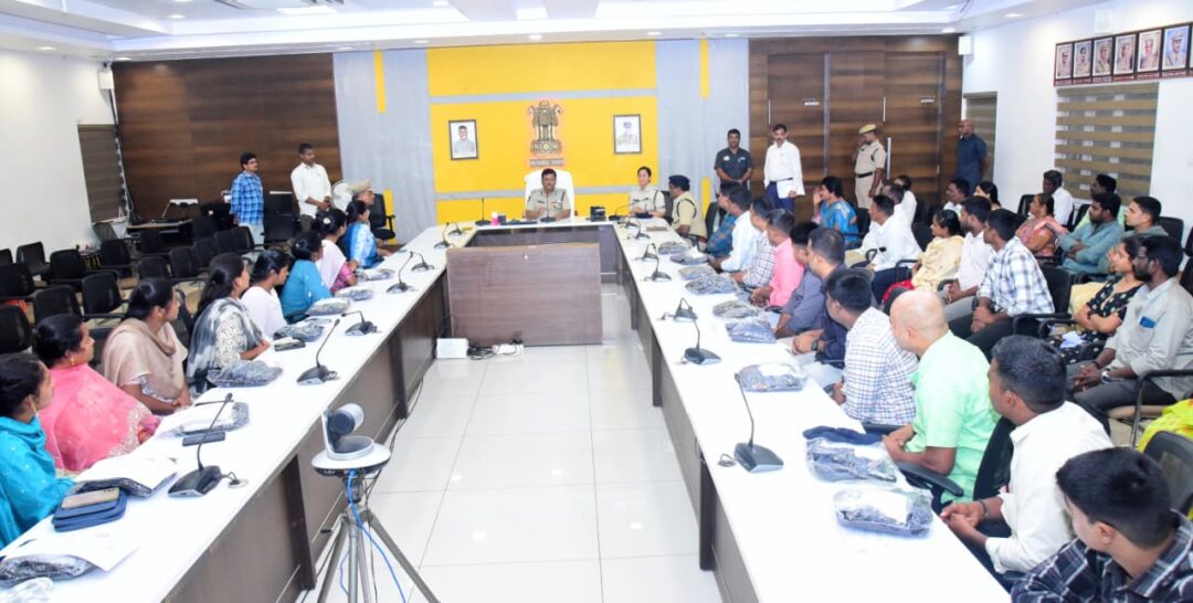 NTRఎన్‌టీఆర్ జిల్లాకు ఎంపికైన కొత్త పోలీసు కానిస్టేబుళ్లకు శిక్షణపై దిశా నిర్దేశం-పోలీసు కమిషనర్ ఎస్.వి. రాజశేఖర బాబు