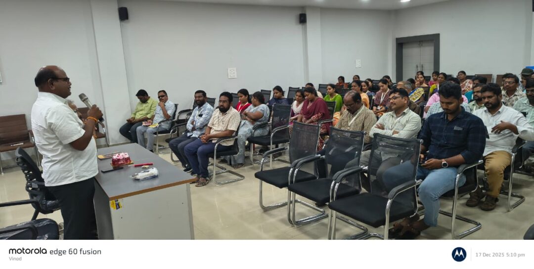 WhatsApp Image 2025-12-17 at 7.29.12 PM (1) Bapatla Local News :ప్రేమ, దయ, క్షమ, గుణాలకు ప్రతిరూపమే ఏసుక్రీస్తు-డి ఆర్ ఓ జి.గంగాధర్ గౌడ్