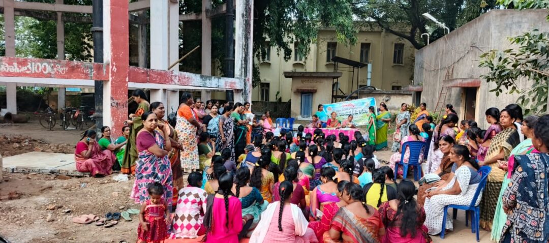 WhatsApp Image 2025-12-22 at 10.01.24 PM (1) Vijayawada Local News :29వ వార్డులో ఘనంగా మెప్మా–ప్రగతి స్లం సమాఖ్య కార్యక్రమం