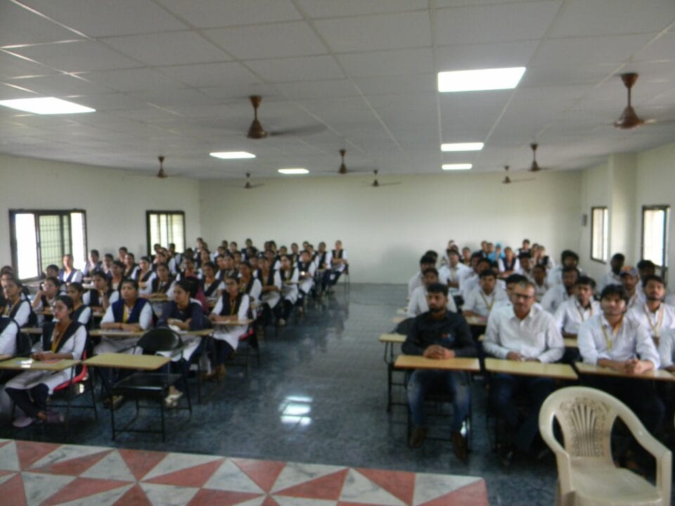 Vetapalem Local News :ముఖ్యమంత్రి చంద్రబాబుతో జూమ్‌ మీటింగ్‌లో -సెయింట్‌ ఆన్స్‌ విద్యార్థులు