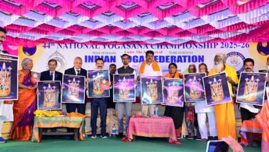 యోగ అభ్యసనంతో ఆరోగ్యకరమైన సమాజ నిర్మాణం సాధ్యం: ఎమ్మెల్యే వేగేశన నరేంద్ర వర్మ