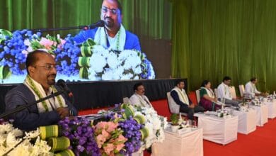 AP LATEST NEWS: పొగాకు రైతుల సంక్షేమానికి, అంతర్జాతీయ మార్కెట్లో భారతీయ పొగాకును ప్రోత్సహించడానికి టుబాకో బోర్డ్ కృషి AP LATEST NEWS: పొగాకు రైతుల సంక్షేమానికి, అంతర్జాతీయ మార్కెట్లో భారతీయ పొగాకును ప్రోత్సహించడానికి టుబాకో బోర్డ్ కృషి