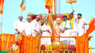 AP LATEST NEWS గుంటూరులో ఘనంగా వాజపేయి విగ్రహావిష్కరణ కార్యక్రమం AP LATEST NEWS గుంటూరులో ఘనంగా వాజపేయి విగ్రహావిష్కరణ కార్యక్రమం