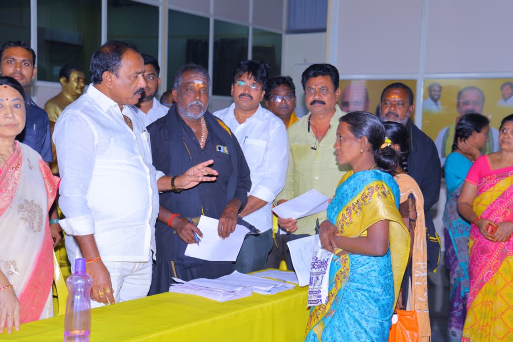 chirala LOCAL NEWS :ప్రజా దర్బార్ కార్యక్రమానికి చీరాల ఎమ్మెల్యే మద్దులూరి మాలకొండయ్య