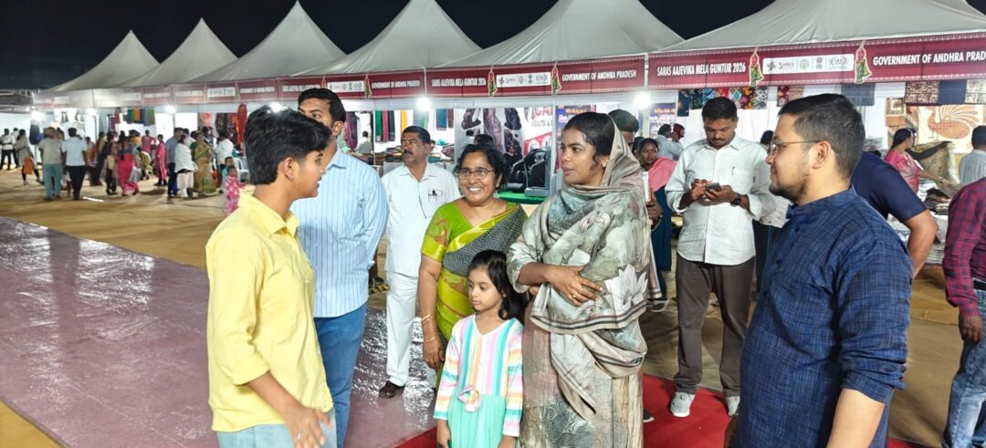 Guntur Local News :సరస్ మేళా ప్రాంగణాన్ని ఆకస్మికంగా పరిశీలించిన జిల్లా కలెక్టర్-ఏ. తమీమ్ అన్సారియా