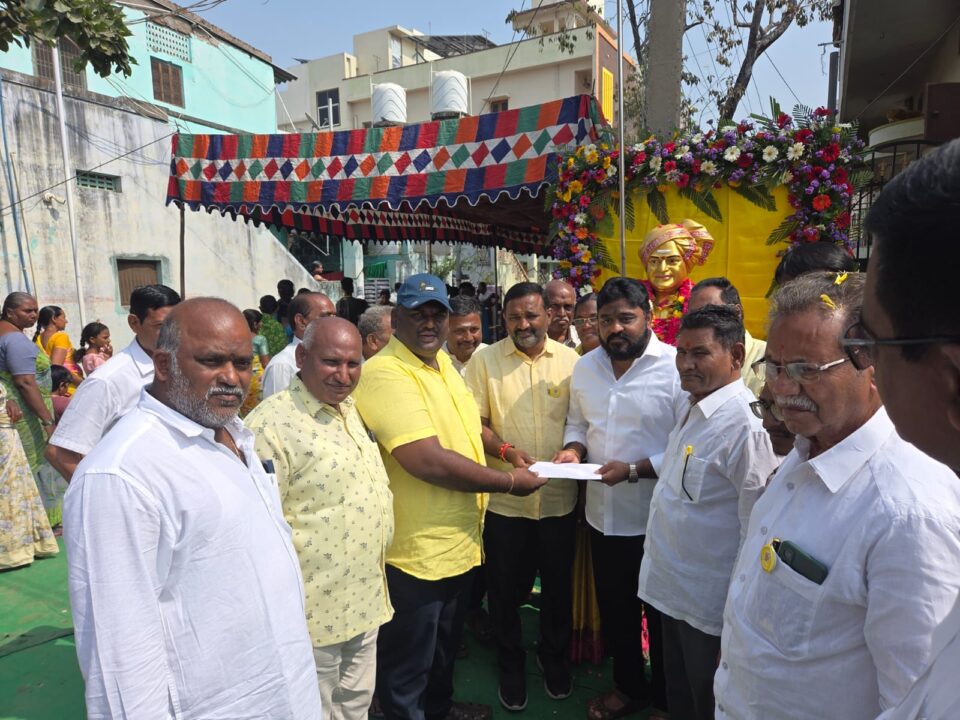 Guntur Local News :కాకతీయ సేవ సమితి ఆధ్వర్యంలో నిర్వహించిన ఎన్టీఆర్ గారి 30వ వర్ధంతి వేడుకలకు ముఖ్య అతిథిగా-మాదల చైతన్య