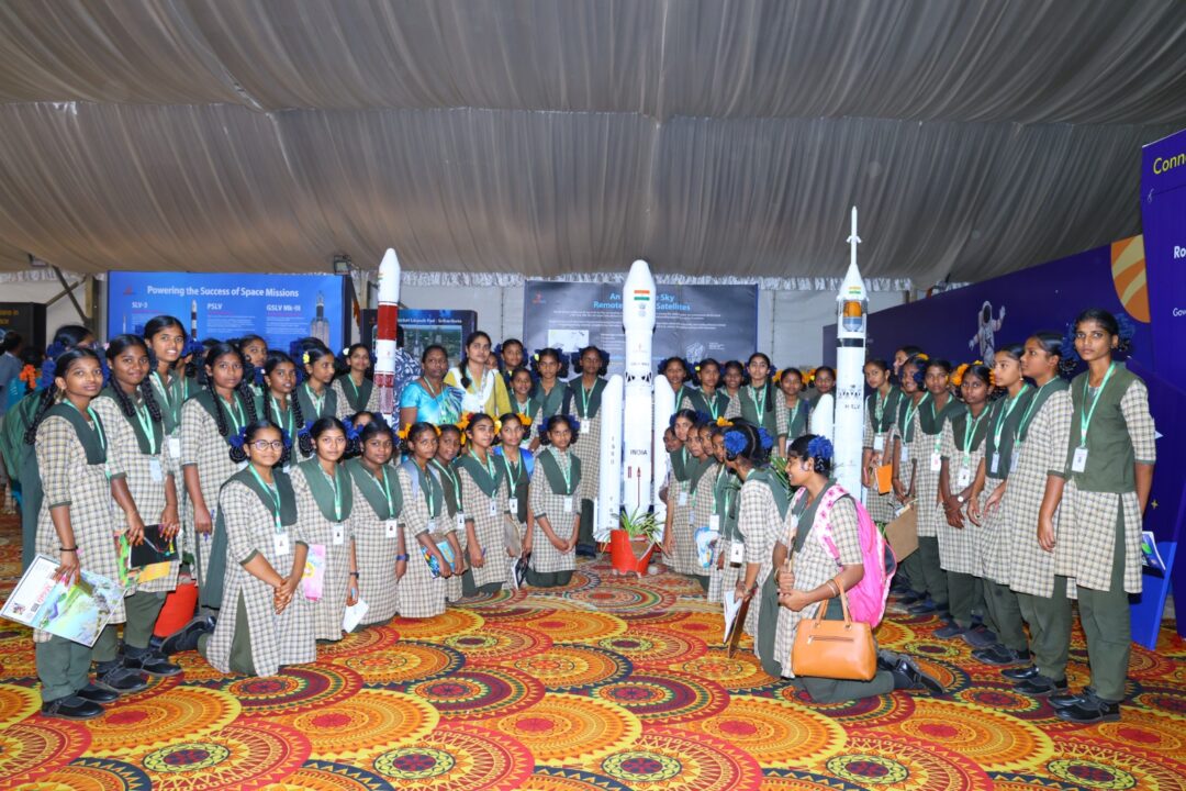 WhatsApp Image 2026-01-22 at 5.12.38 PM Vignan's University :The AP Space Tech Summit–2026 commenced grandly at Vignan's University :అంతరిక్ష రంగంలో స్టార్టప్ల విప్లవం రావాలి