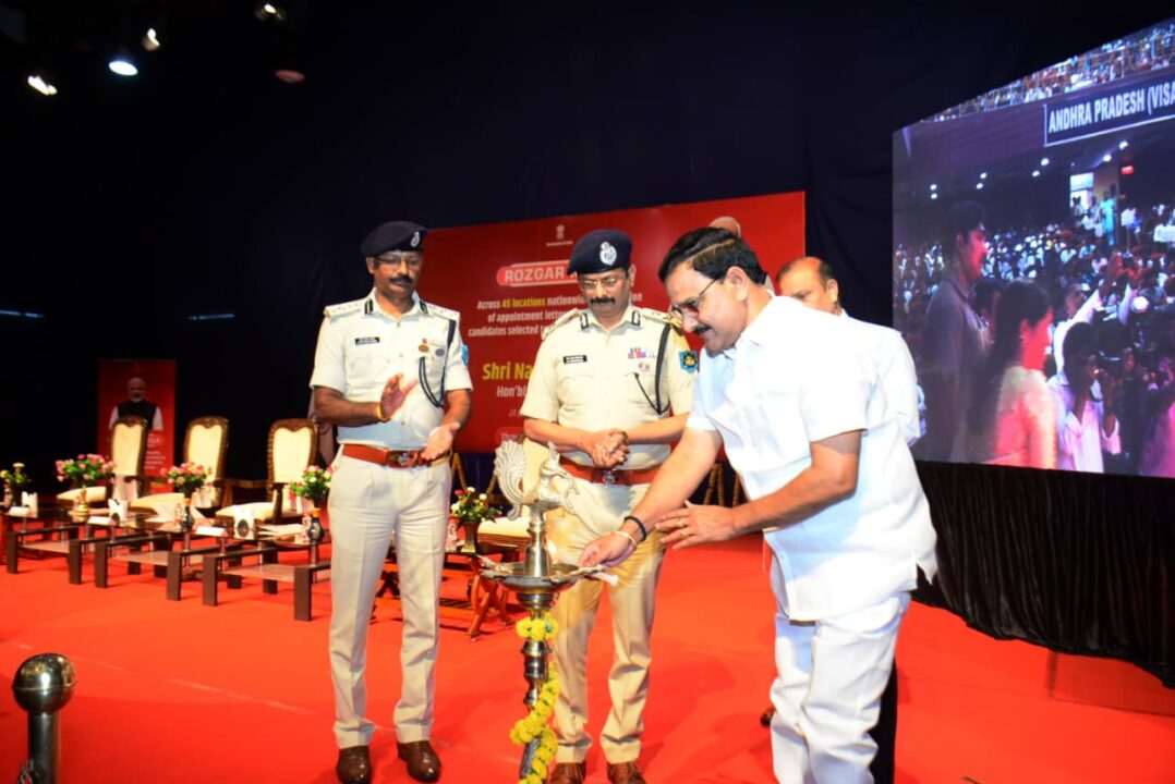 Visakhapatanam Local News :రోజ్‌గార్‌ మేళా ఘన విజయం